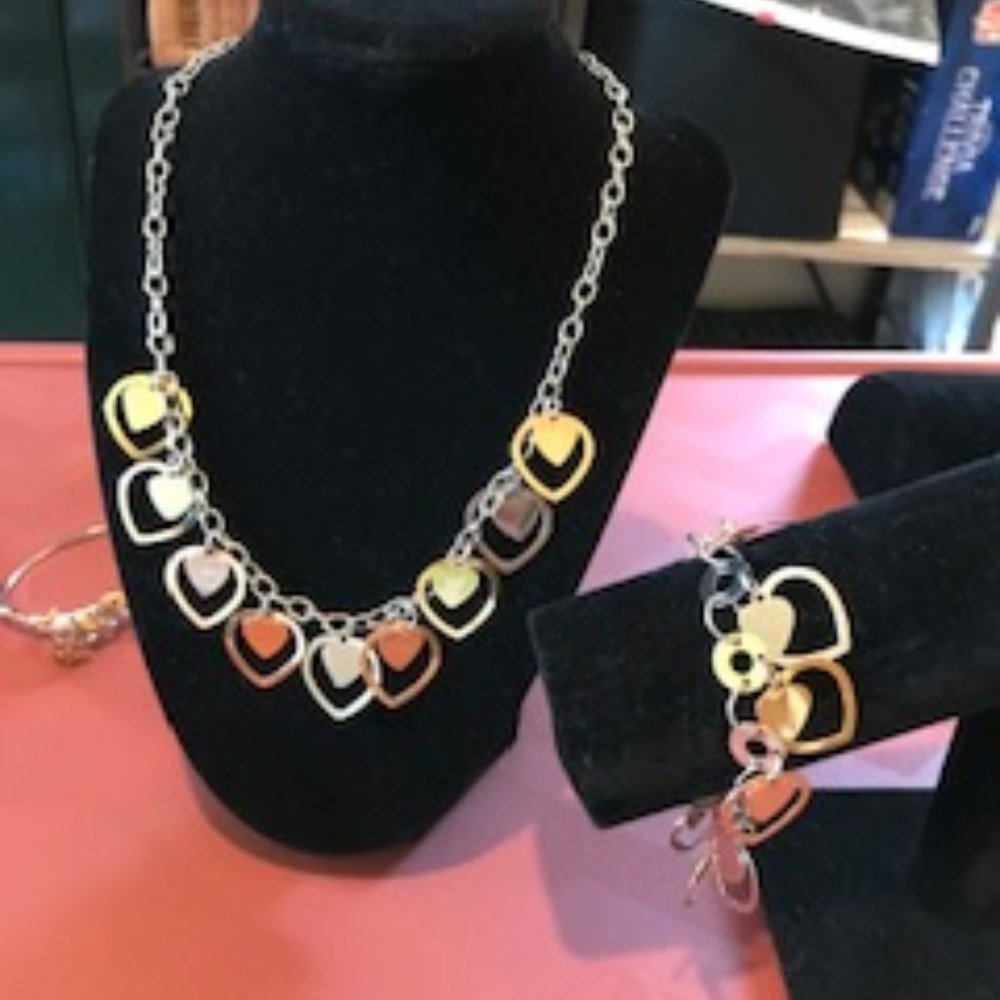 Stainless tri color necklace and bracelet